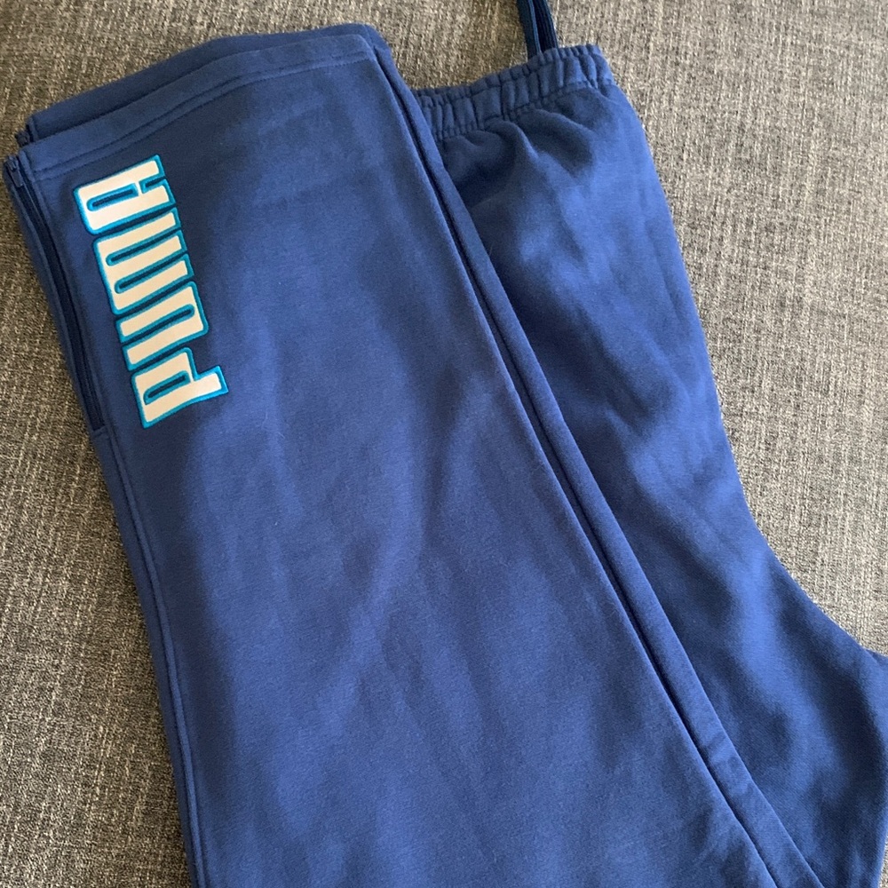PUMA Men's Blue Joggers